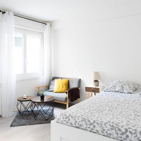 Spacious Studio In The Center Of Montmartre París Exterior foto