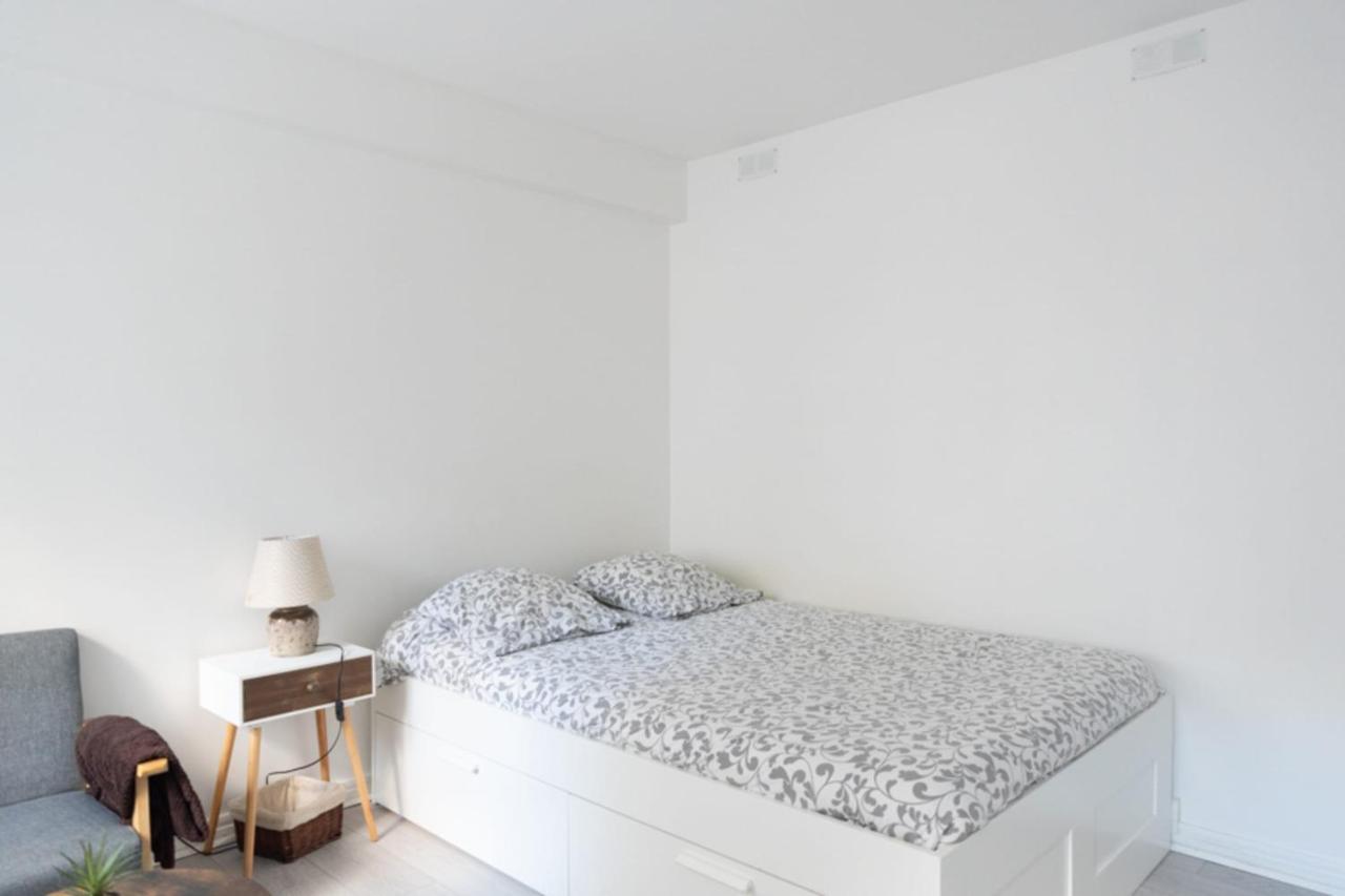 Spacious Studio In The Center Of Montmartre París Exterior foto